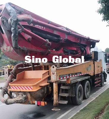 Camión usado auge de la bomba concreta los 46m/4 certificado del CE del tubo de la sección 125m m