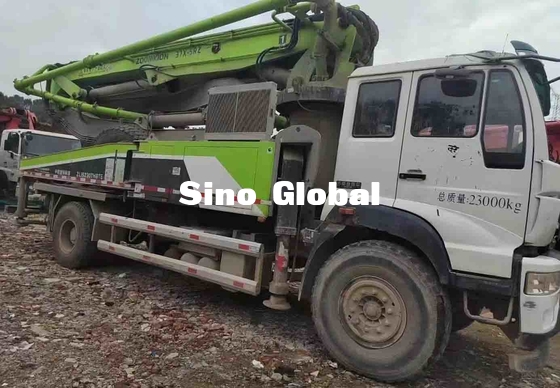 Altura de alimentación concreta usada del camión los 37M With Sinotruk Chassis 1370m m de la bomba de Zoomlion