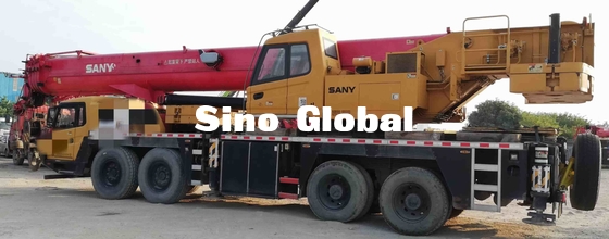 Sany STC1000 utilizó la grúa del camión 100 toneladas de poder clasificado de 350kw/1800 RPM
