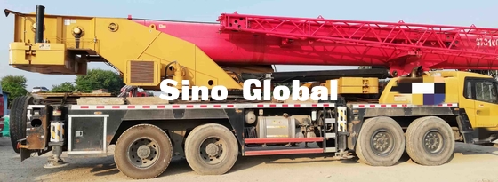 Sany STC1000 utilizó la grúa del camión 100 toneladas de poder clasificado de 350kw/1800 RPM